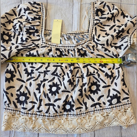 Christian Siriano Size XL Boho Square Neck Crochet Linen Blend Cropped Blouse - Picture 11 of 11